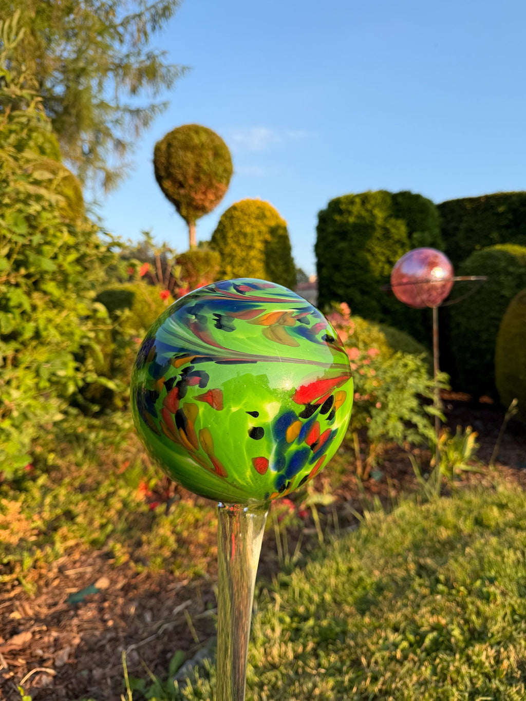 20cm Hand-Blown Glass Garden Ball on Stake – Colorful Outdoor Glass Globe Sculpture 100cm
