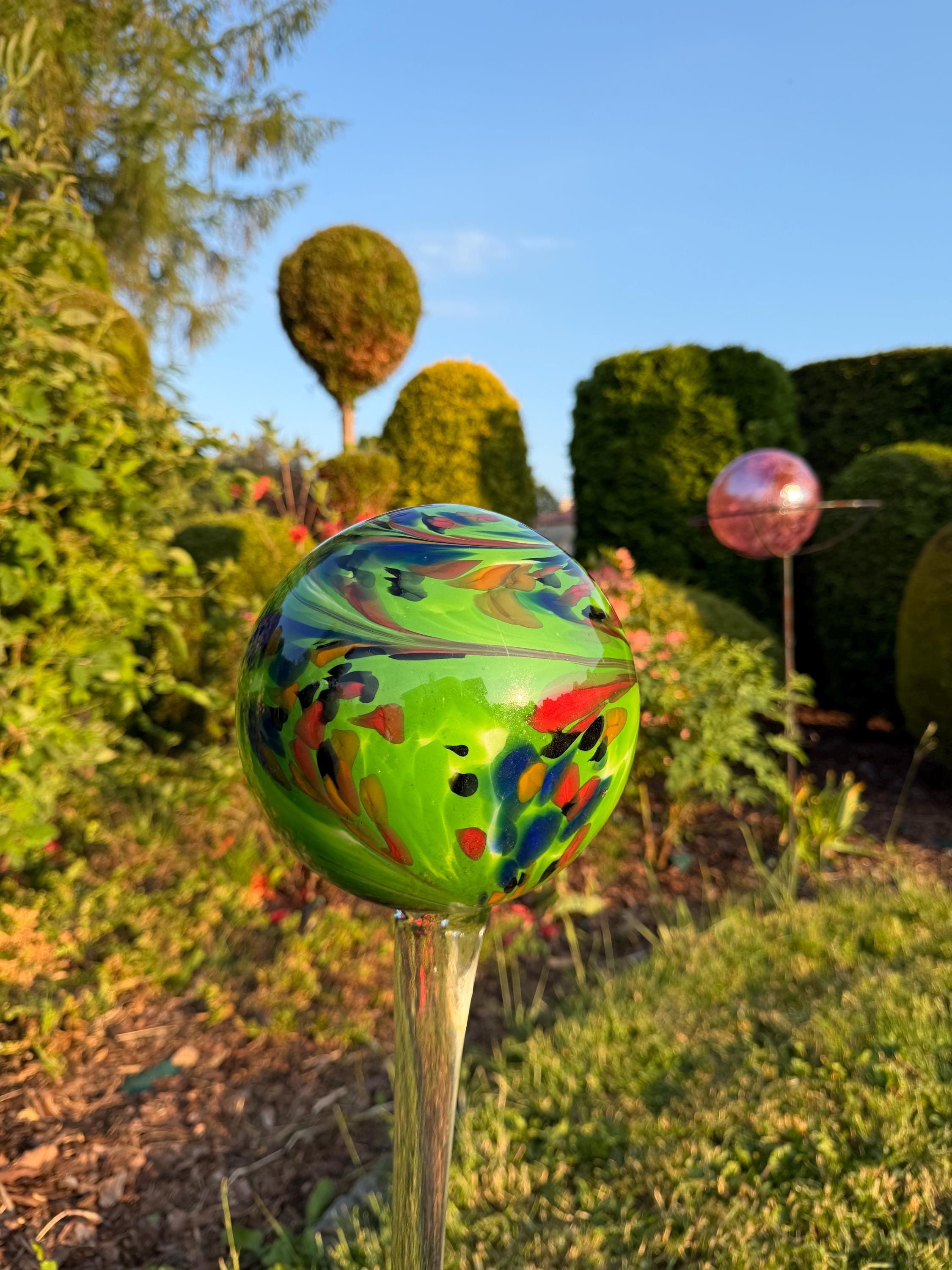 20cm Hand-Blown Glass Garden Ball on Stake – Colorful Outdoor Glass Globe Sculpture 100cm