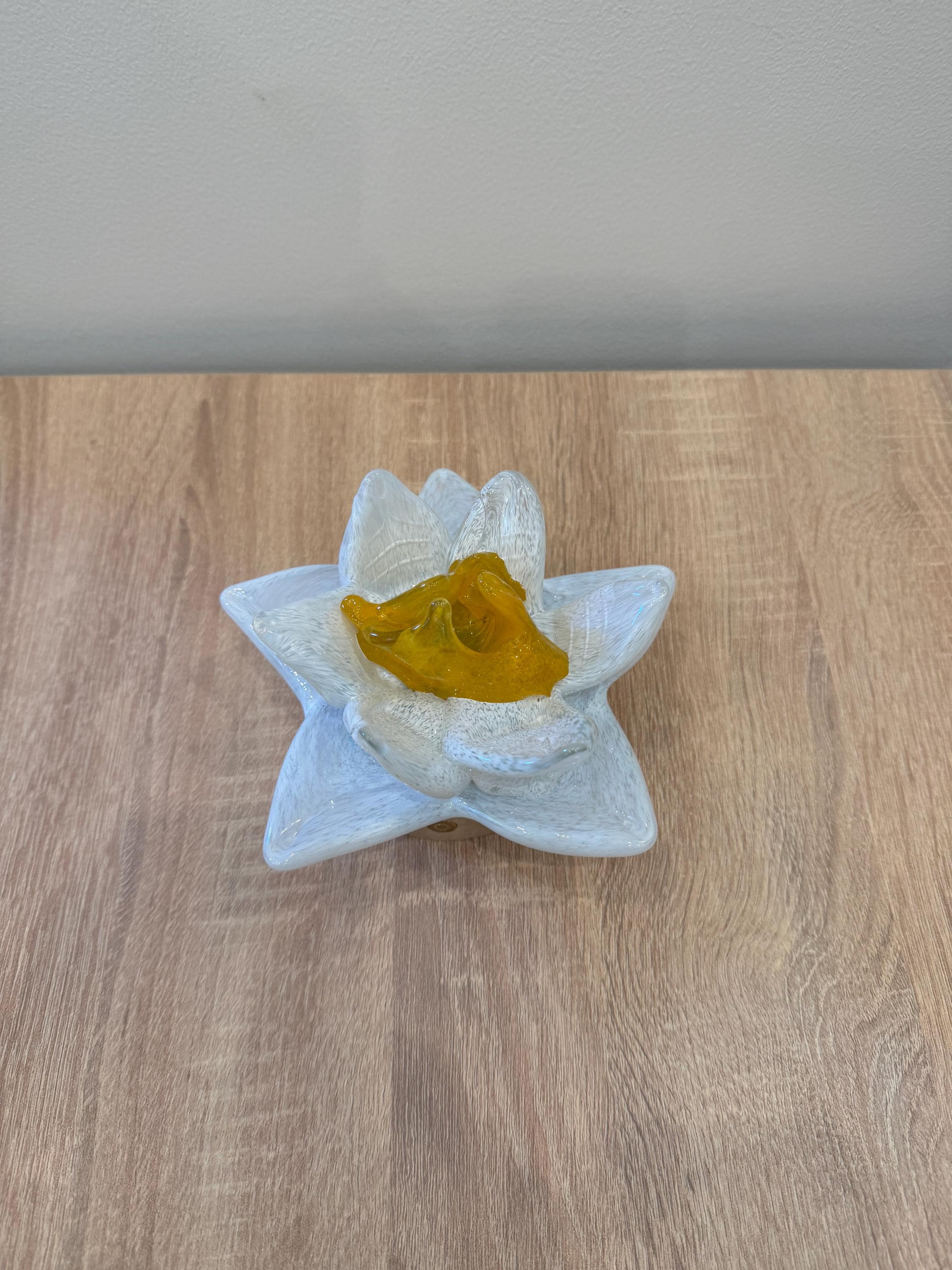 12cm Hand-Blown Glass Flower Lamp – White Petals, Wooden Base, Touch Control Night Light