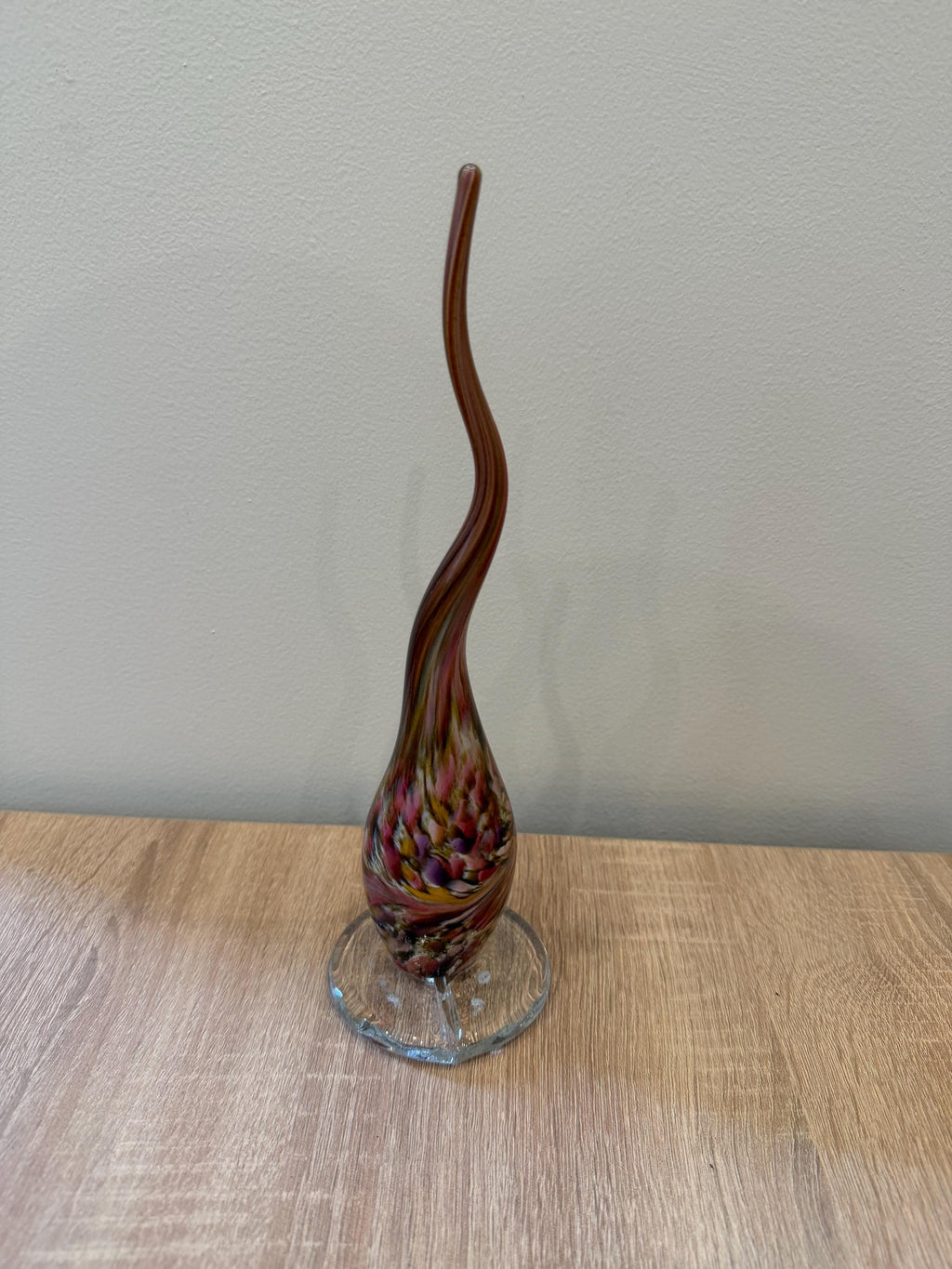 Hand-Blown Glass Spike Sculpture 30cm – Multicolor Swirl Elegant Art Object – Pink Purple Brown
