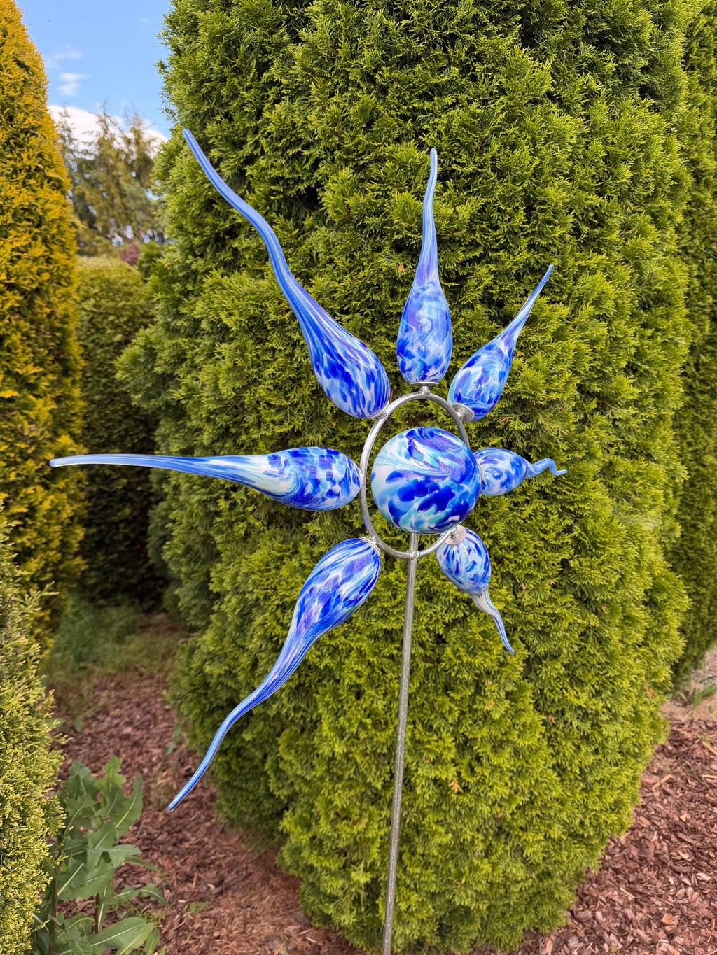 160cm Hand-Blown Blue Glass Sun Garden Stake – Metal Yard Art Sculpture – Outdoor Garden Decor