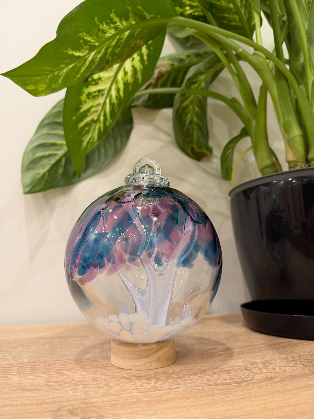 Handblown Art Glass Witch Ball 15 cm  – "Tree of Life" Ornament – Enchanted Garden Decor