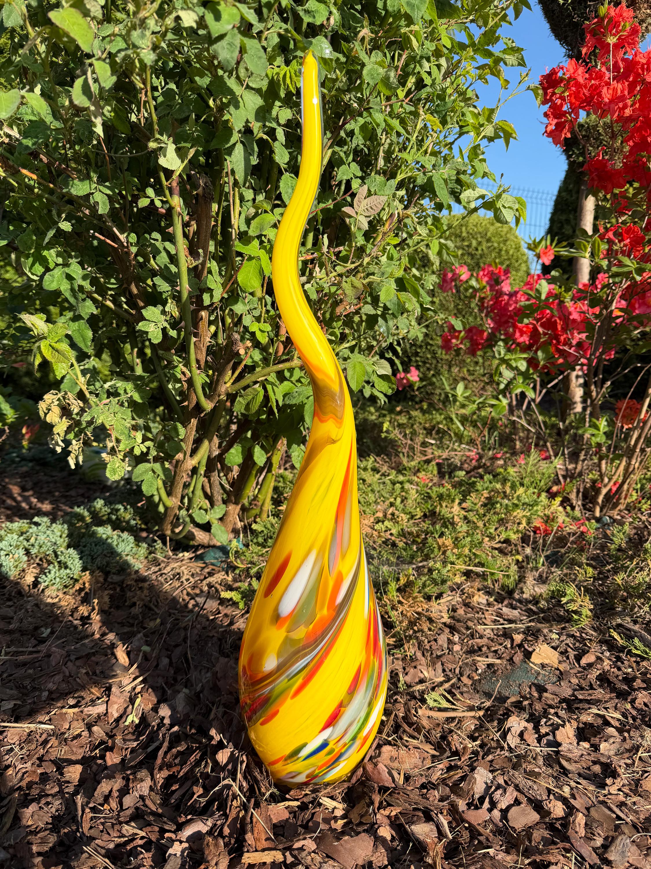 60cm Hand-Blown Multicolor Swirl Glass Flame Spire – Yellow Garden Stake