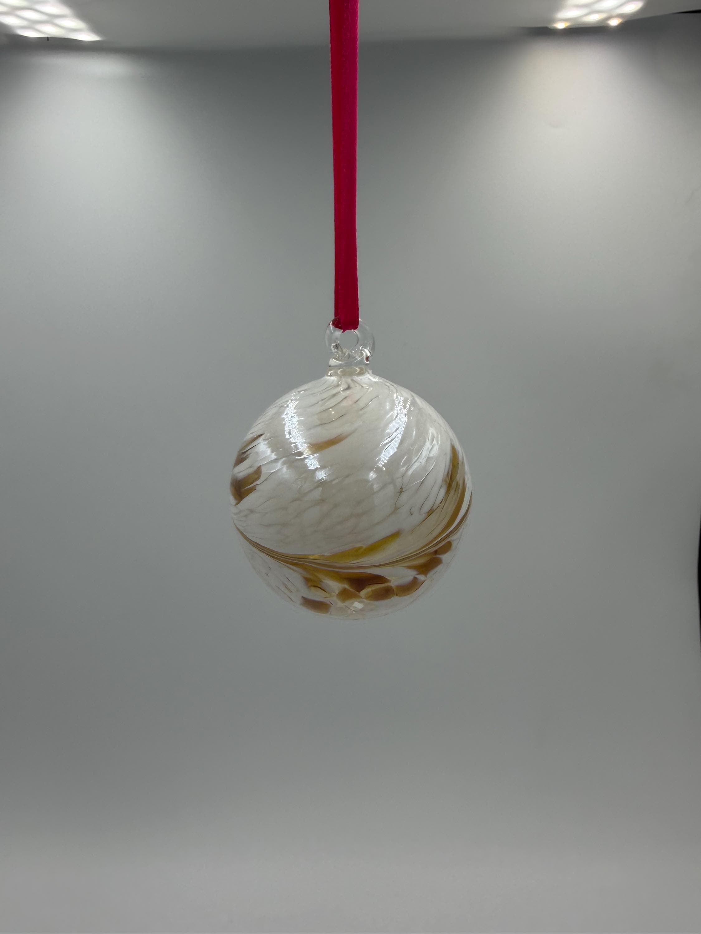 6cm Hand-Blown Crackle Glass Ornament – White Gold Swirl Hanging Ball