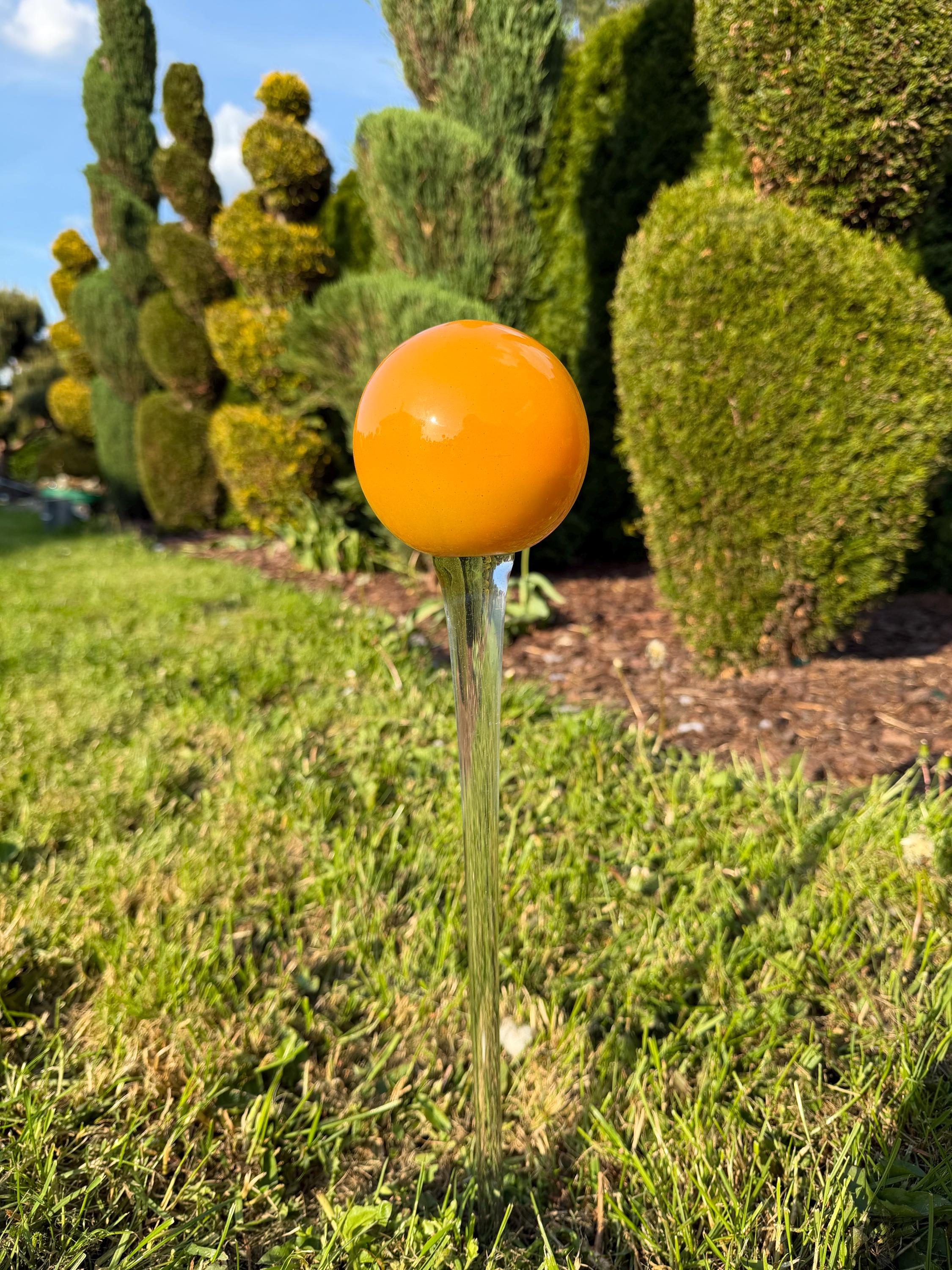 60cm Hand-Blown Golden Yellow Glass Garden Stake – 10cm Golden Sphere