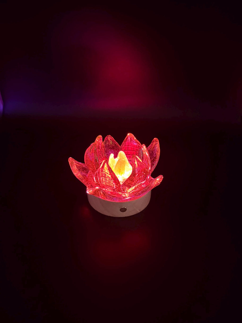12cm Hand-Blown Lime Green Glass Flower Lamp – Wooden Base LED Night Light (Battery Operated)