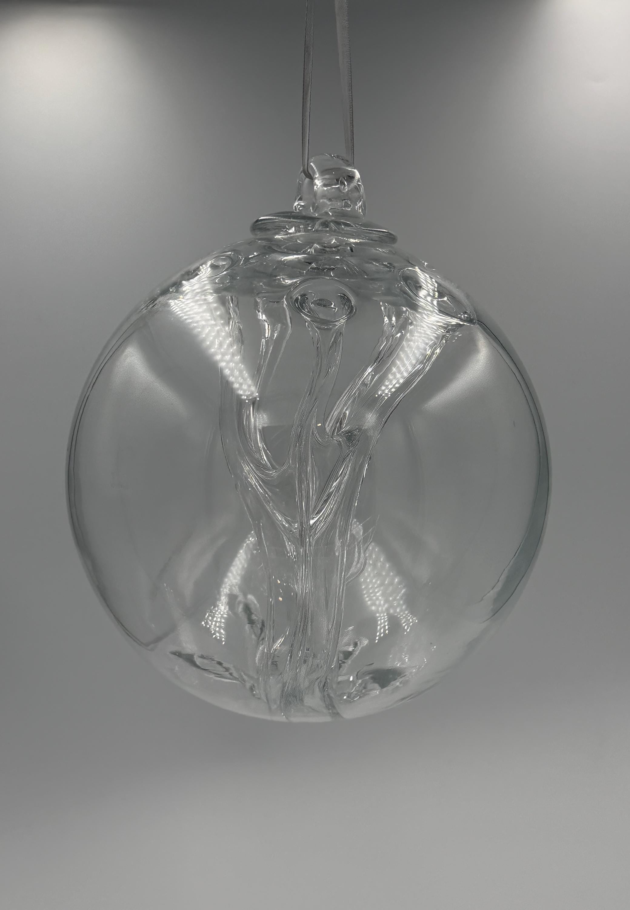 18cm Hand-Blown Clear Witch Ball – Large Glass Ornament with Internal Branching