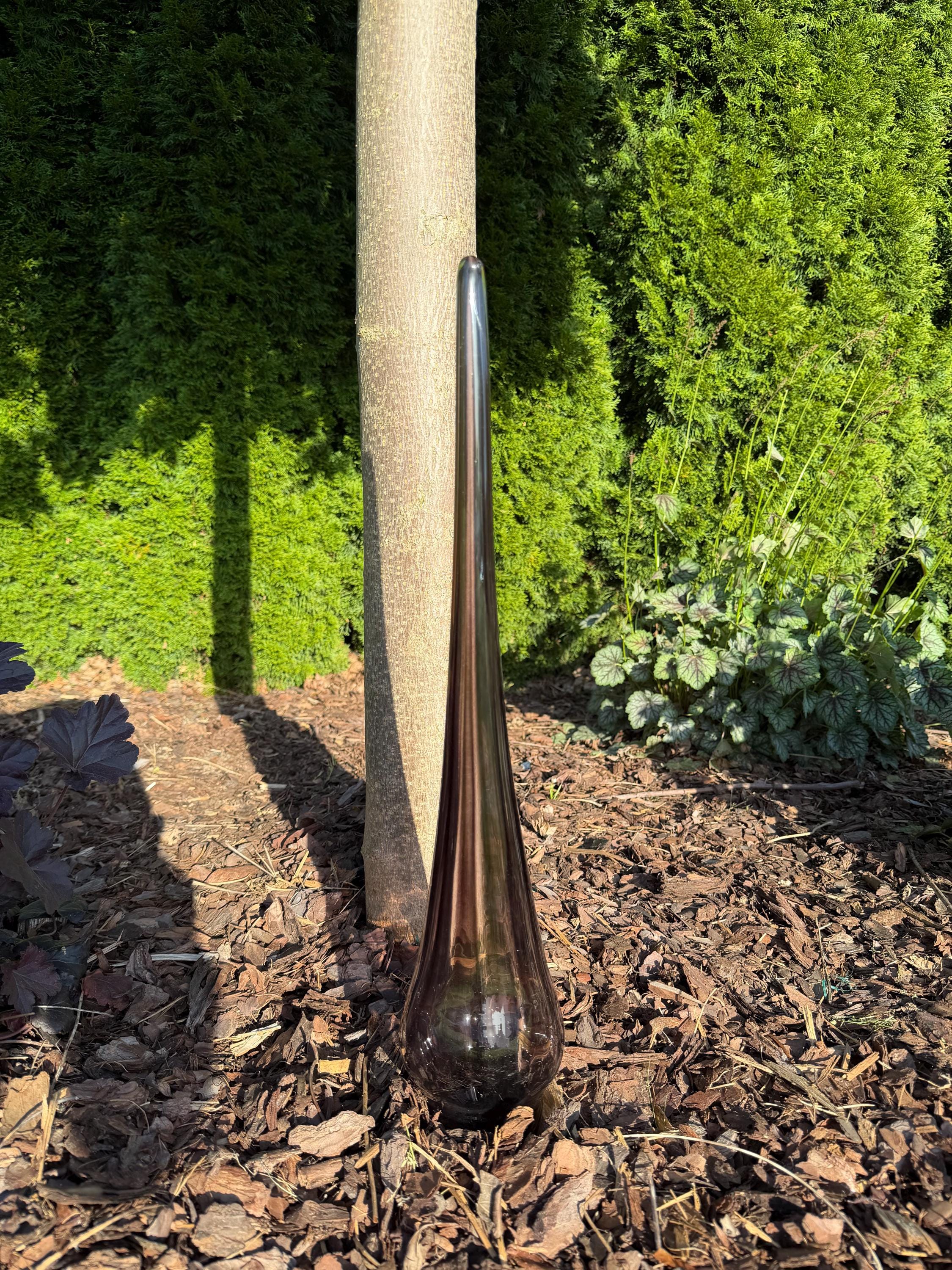 50cm Hand-Blown Smoky Amber Glass Spire Garden Stake – Elegant Teardrop Spike
