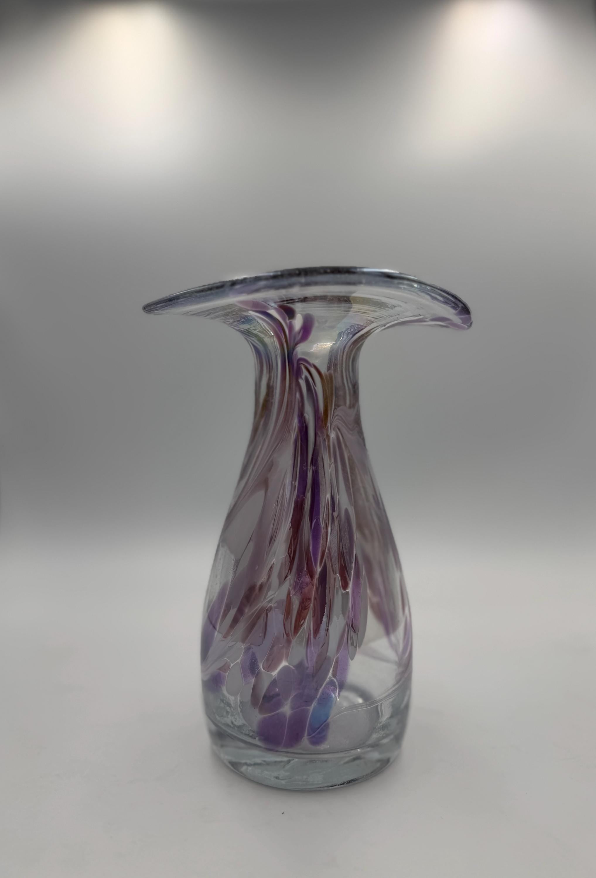 20cm Hand-Blown Glass Vase – Purple Iridescent Swirl Art Glass with Flared Rim