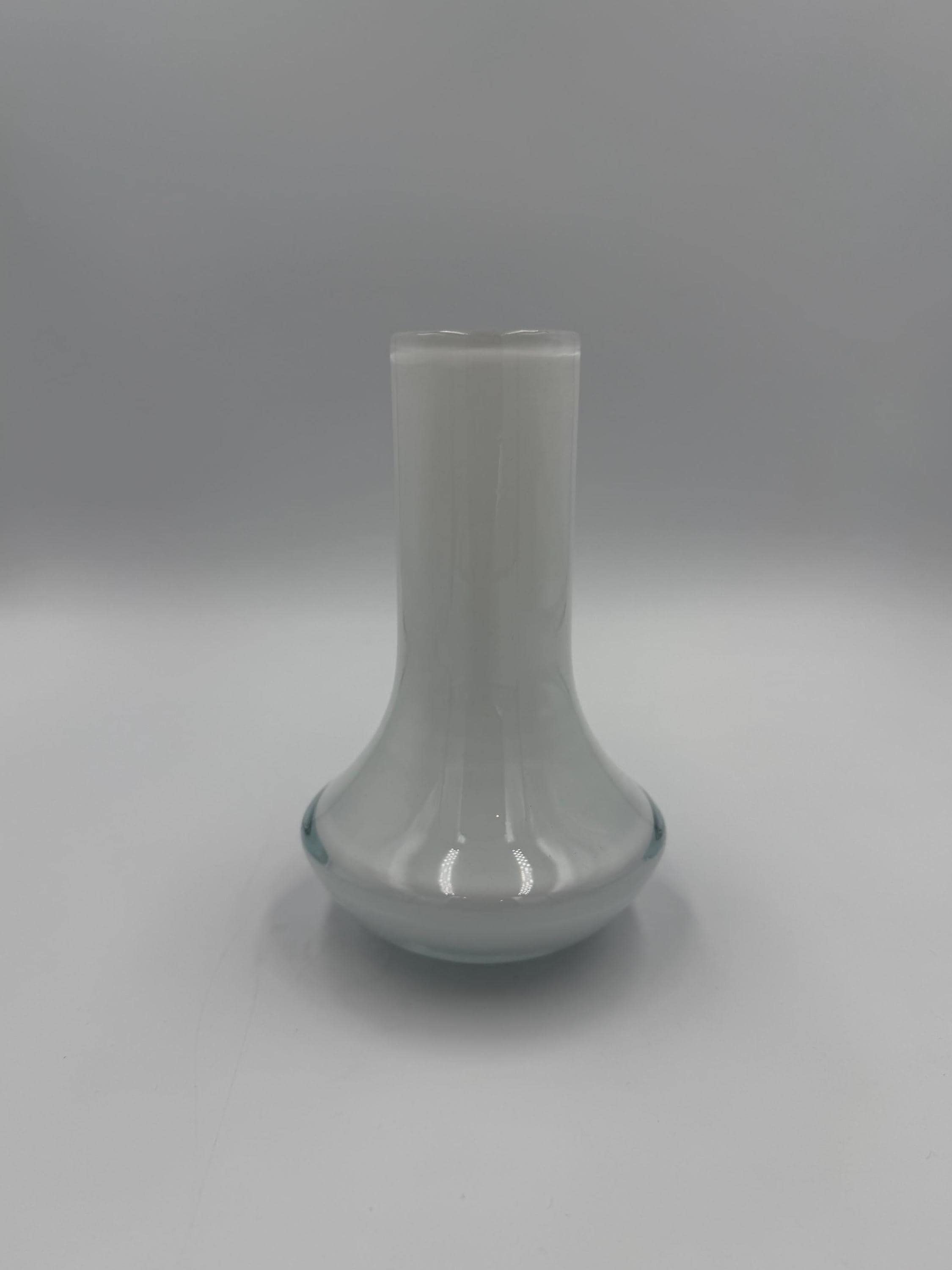 15cm Hand-Blown White Glass Vase – Modern Minimalist Decorative Art Glass