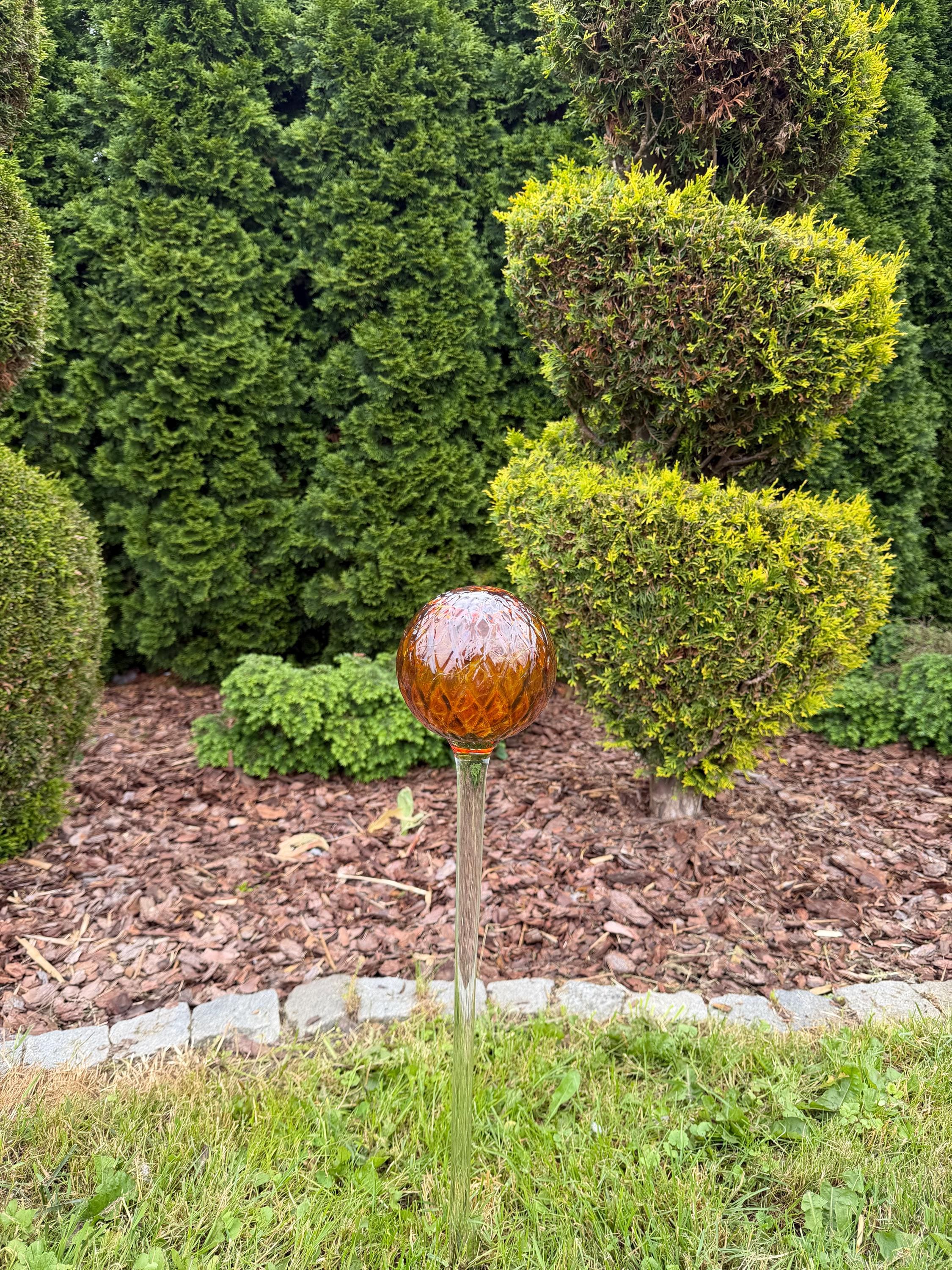 70cm Hand-Blown Amber Glass Ball on Stake – 12cm Textured Gazing Ball – Outdoor Handmade Ornament