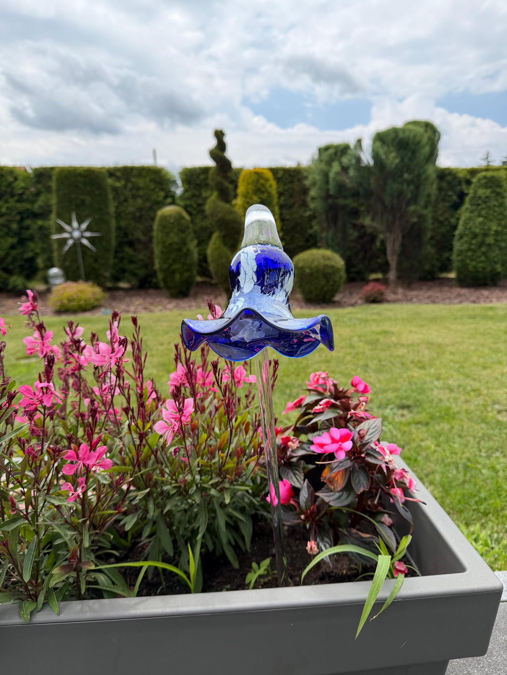 12cm Glass Flower Garden Stake - Hand Blown Blue Garden Art - Outdoor Decor - 50cm Sculpture