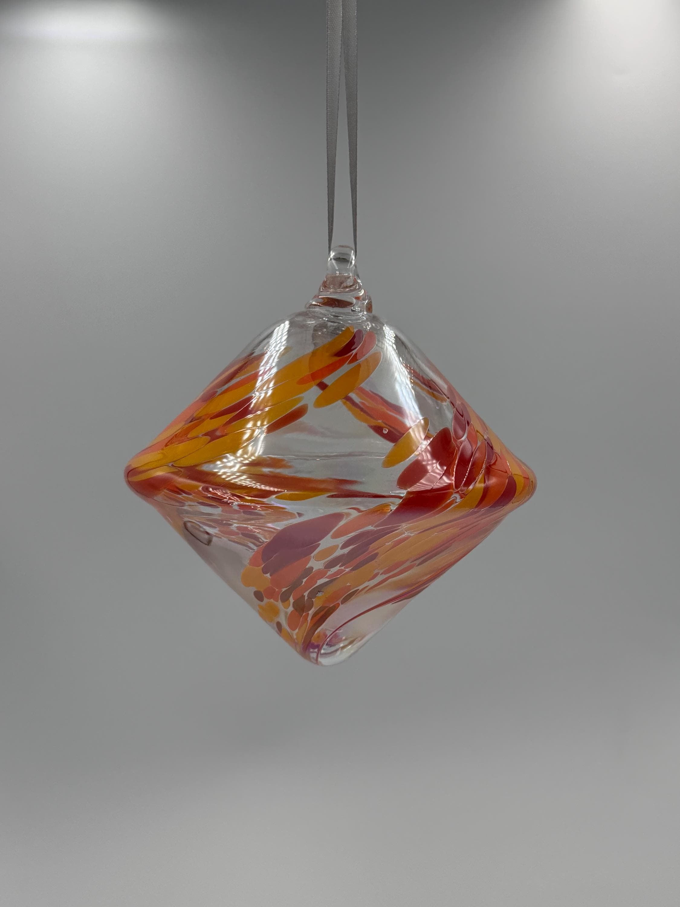 15cm Hand-Blown Red Orange Swirl Glass Diamond Ornament – Hanging Decor