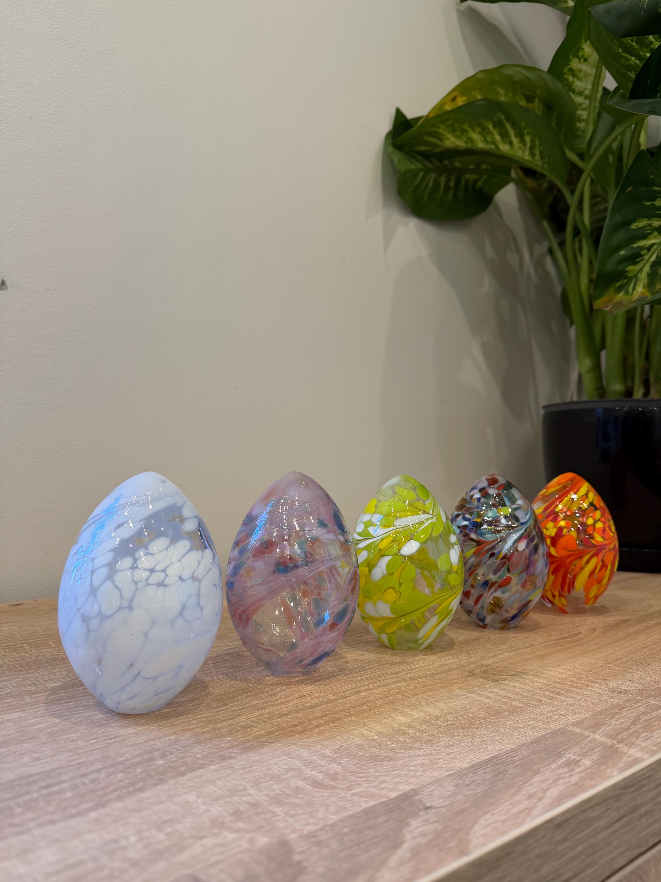 Handblown Art Glass Easter Egg – Artisan Spring Ornament, Collectible Sculpture
