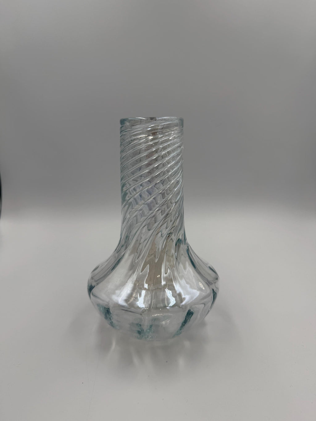 20cm Hand-Blown Clear Twisted Glass Vase – Modern Spiral Bud Vase