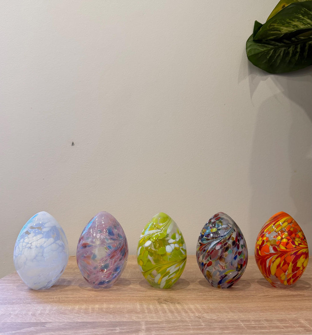 Handblown Art Glass Easter Egg – Artisan Spring Ornament, Collectible Sculpture