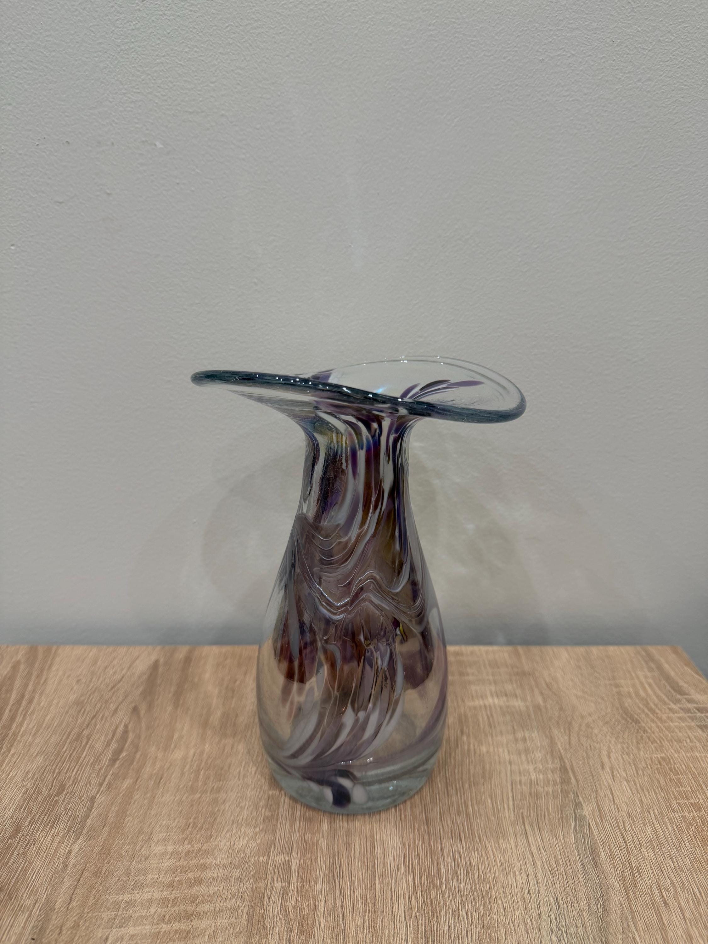 20cm Hand-Blown Glass Vase – Purple Iridescent Swirl Art Glass with Flared Rim