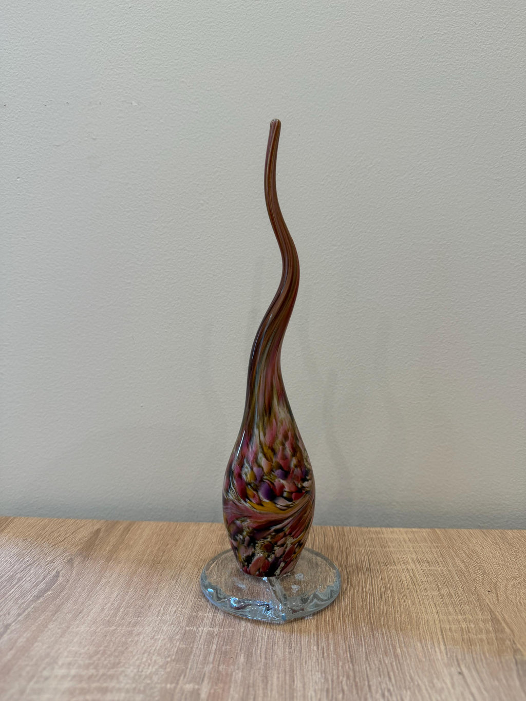 Hand-Blown Glass Spike Sculpture 30cm – Multicolor Swirl Elegant Art Object – Pink Purple Brown