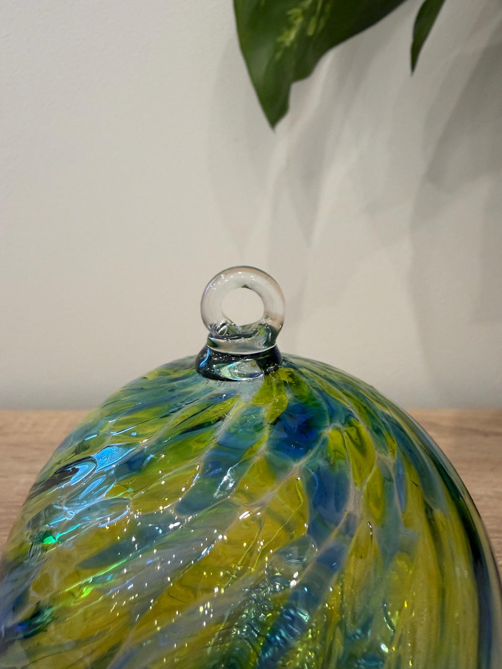 10cm Hand-Blown Multicolor Swirl Glass Ornament – Blue Green Yellow Hanging Ball