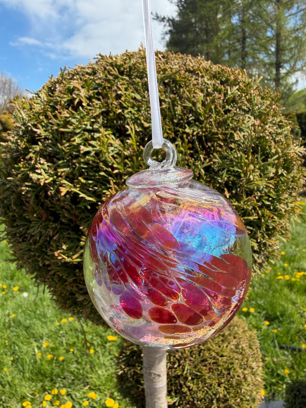 Handmade Iridescent Glass Witch Ball – 8 cm Hanging Garden Ornament, Window Sun Catcher