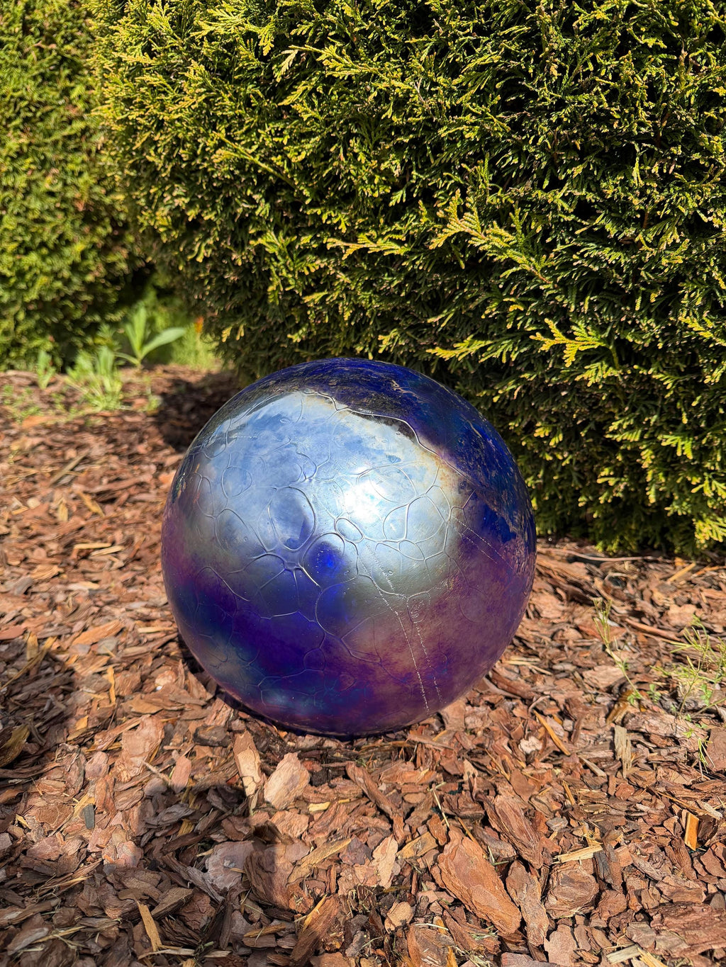 30cm Hand-Blown Glass Garden Sphere – Iridescent Blue Purple Crackle Large Gazing Ball
