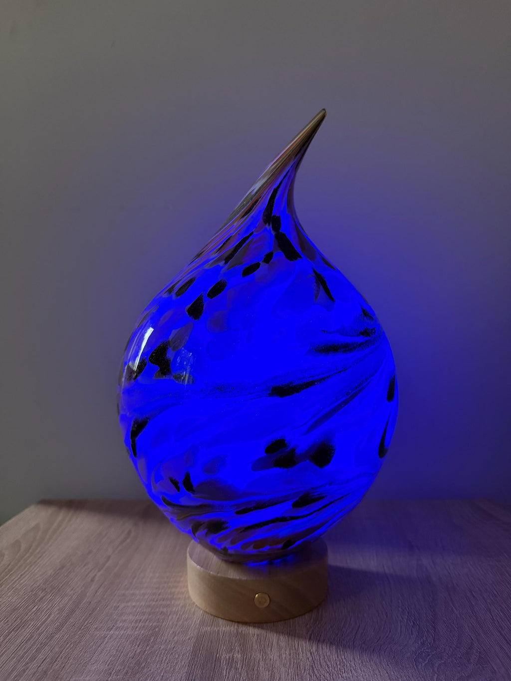 25cm Hand-Blown Gold Yellow Black Teardrop Glass Lamp – LED Touch Light Wooden Base