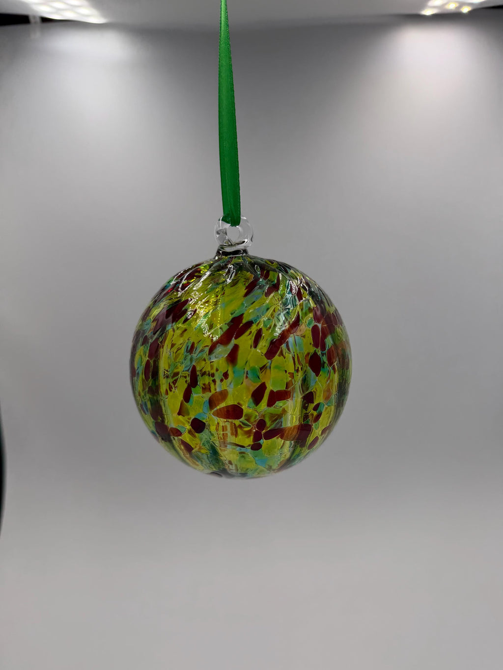 10cm Hand-Blown Multicolor Confetti Glass Ornament – Green Red Hanging Ball Suncatcher