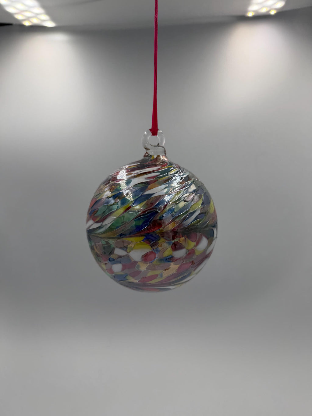 10cm Hand-Blown Multicolor Swirl Glass Ornament – Colorful Hanging Ball