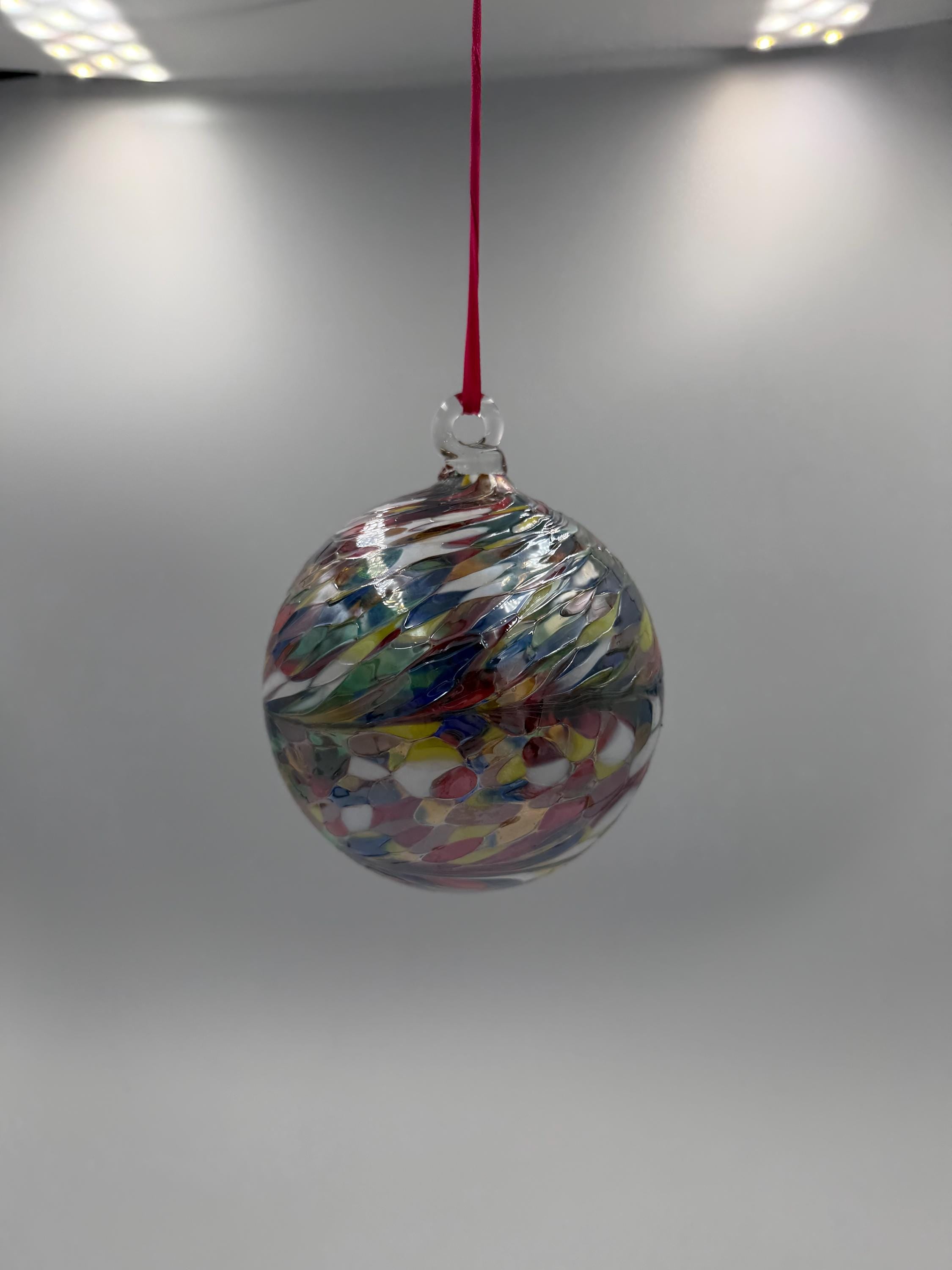 10cm Hand-Blown Multicolor Swirl Glass Ornament – Colorful Hanging Ball