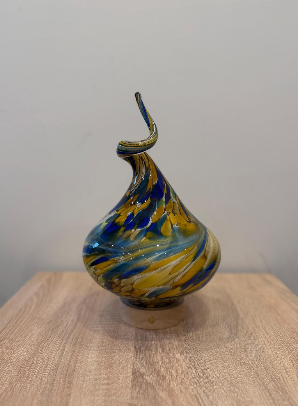 Hand-Blown Glass Swirl Lamp – Blue Yellow Artistic Accent Light (Battery Operated)