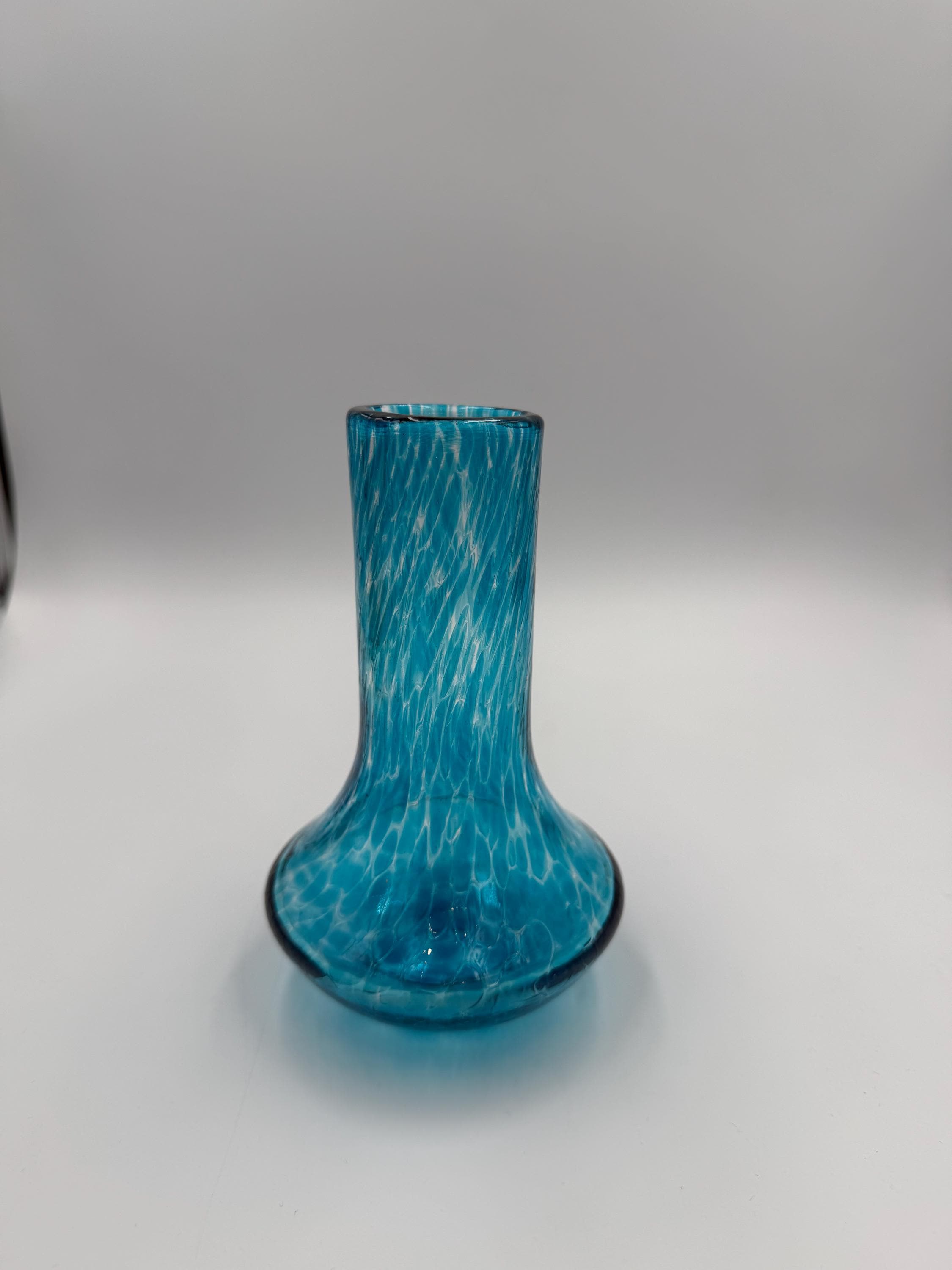 15cm Hand-Blown Turquoise Glass Vase – Aqua Blue Decorative Art Glass