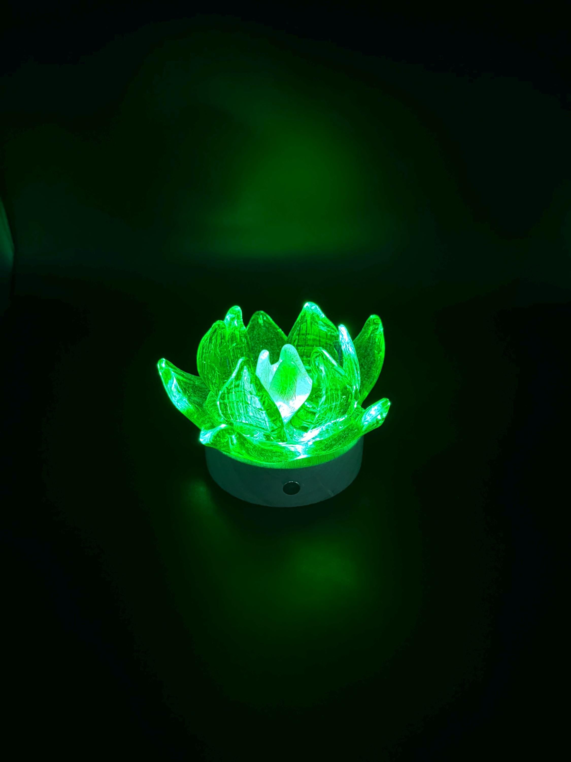 12cm Hand-Blown Lime Green Glass Flower Lamp – Wooden Base LED Night Light (Battery Operated)