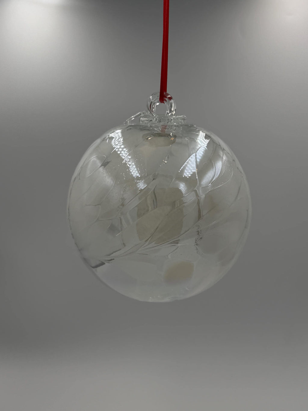 15cm Hand-Blown White Witch Ball – Decorative Hanging Art Glass Sphere