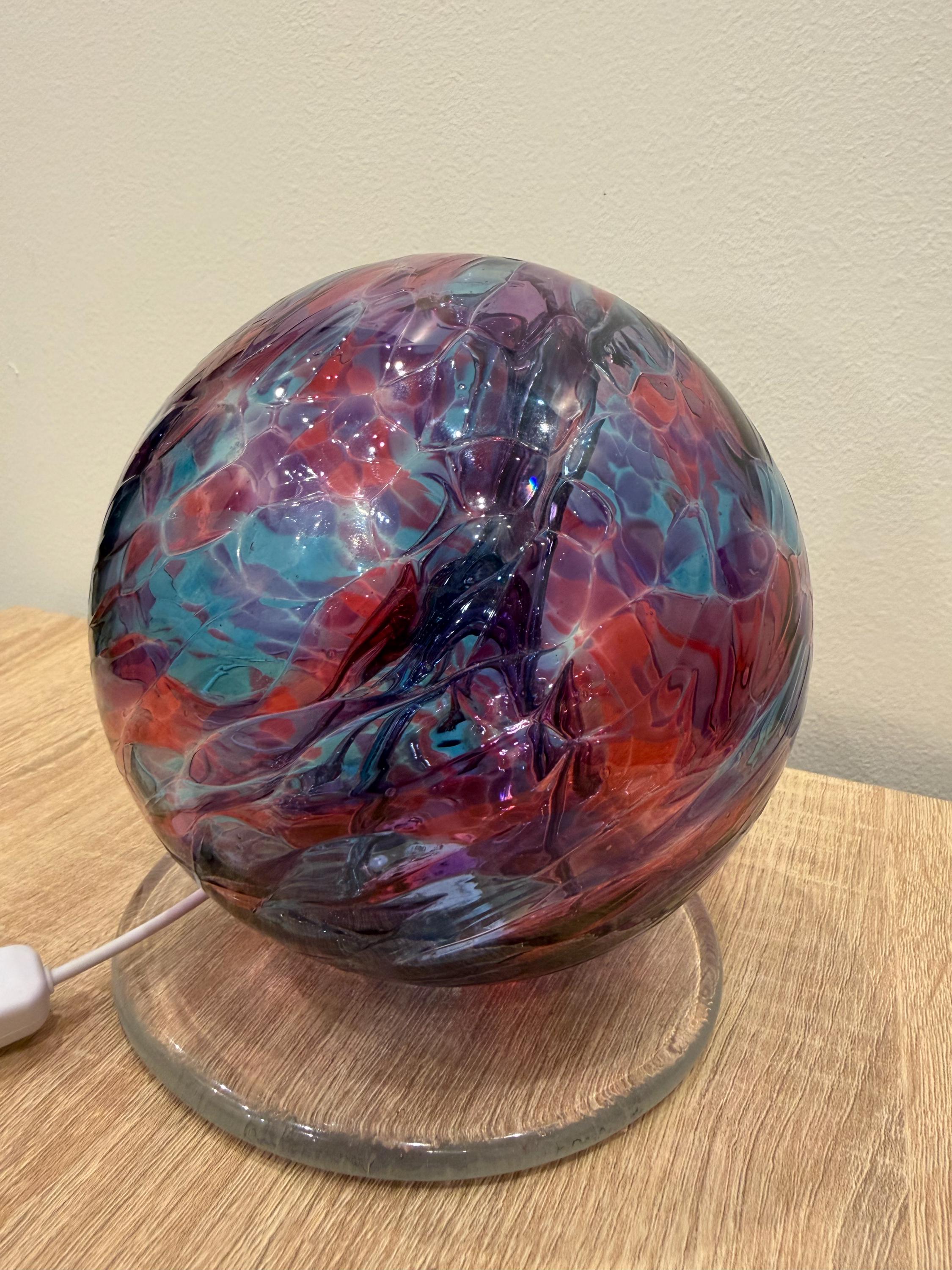 Hand-Blown Glass Witch Ball Lamp 15cm – Iridescent Rainbow Sphere, Light Projector (USB)