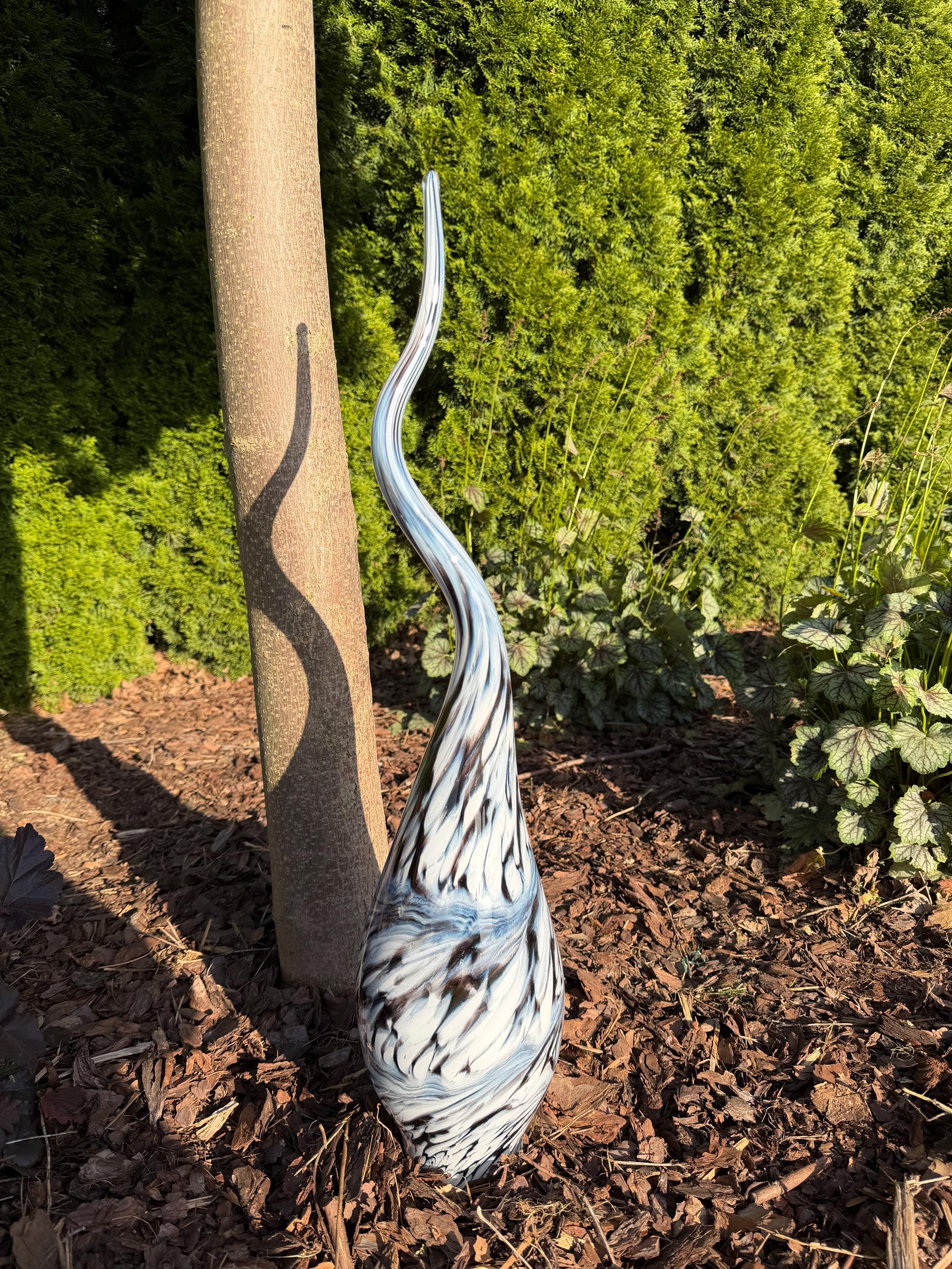 60cm Hand-Blown Black White Swirl Glass Flame Spire – Elegant Garden Stake