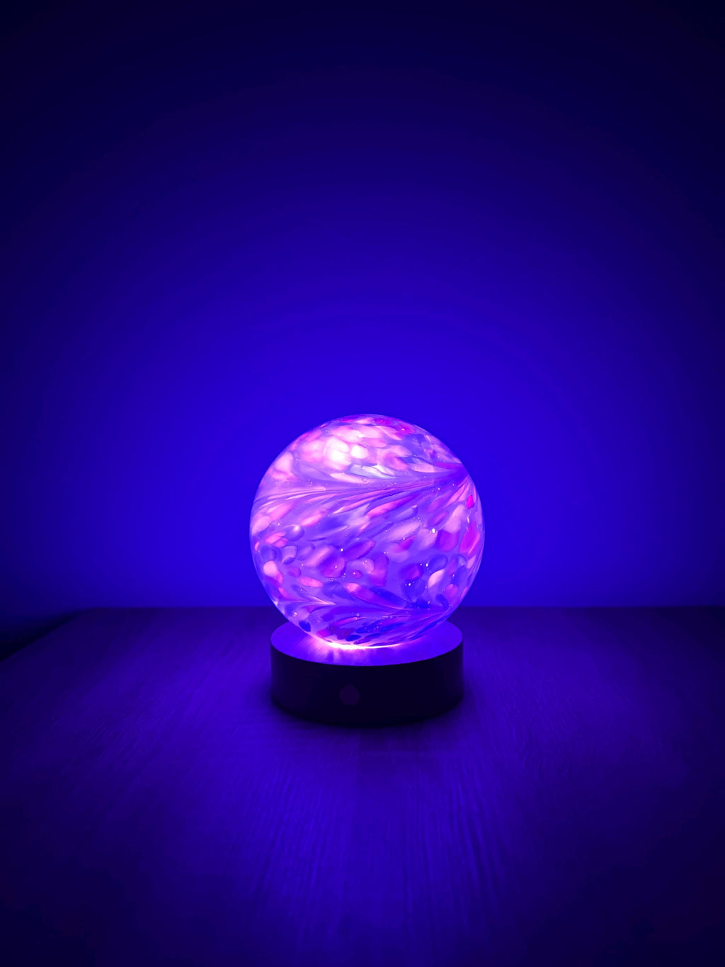 12cm Hand-Blown Pastel Swirl Glass Orb Lamp – Color Changing LED Touch Light Wooden Base