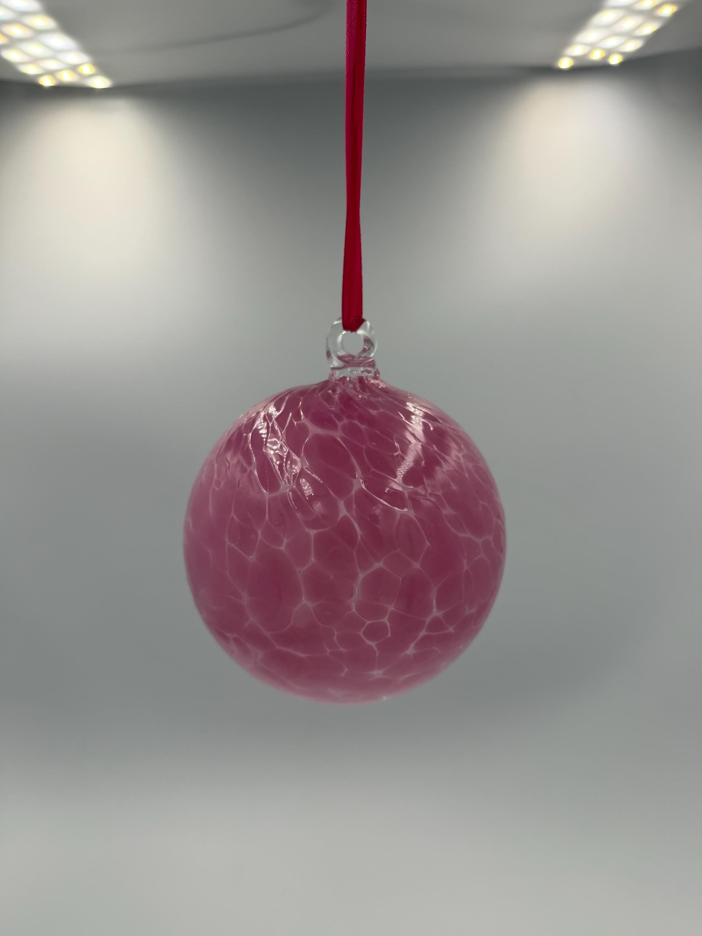 10cm Hand-Blown Crackle Glass Ornament – Pink Magenta Hanging Sphere