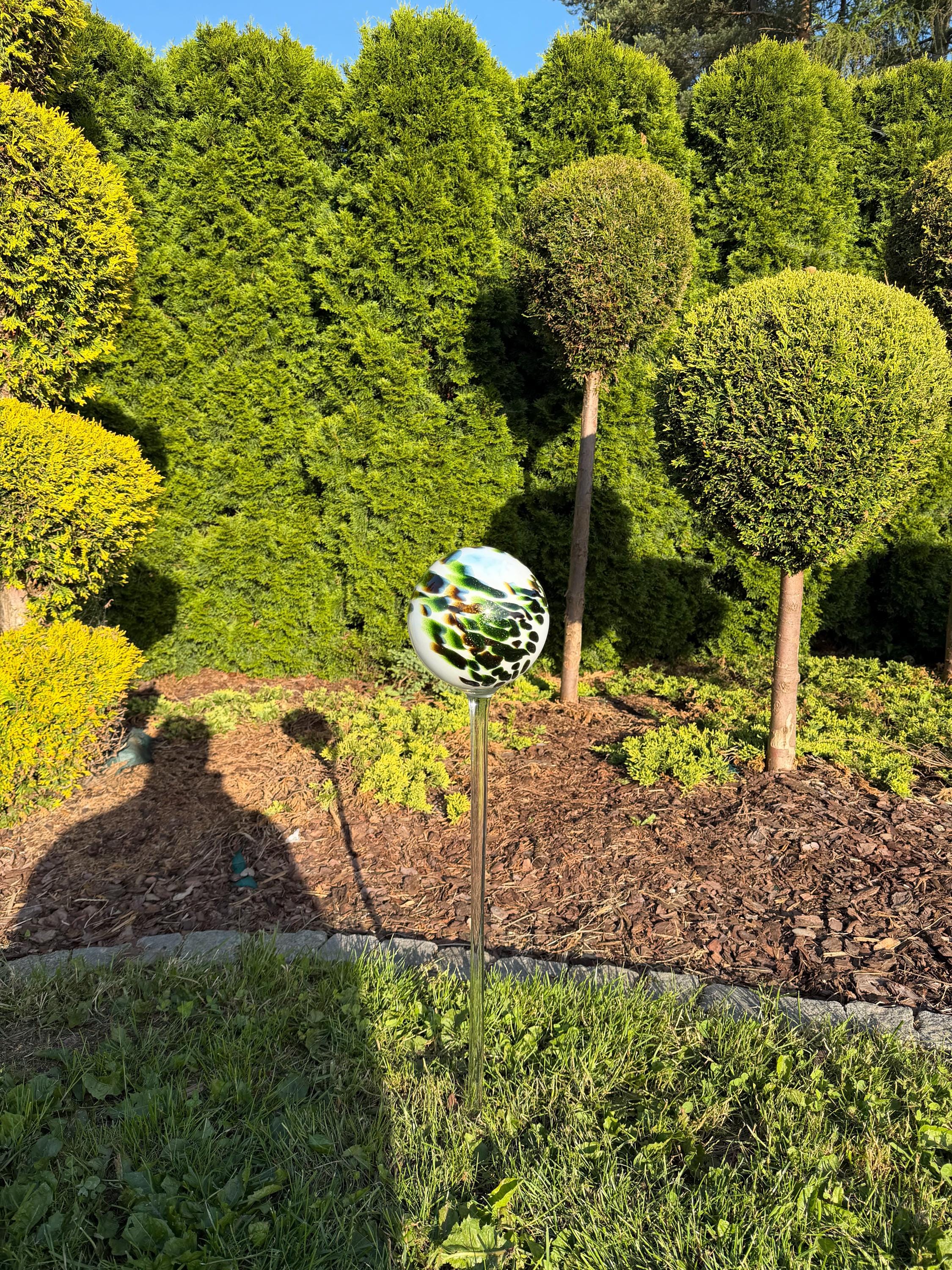 15cm Green White Glass Garden Stake - Hand Blown Garden Globe - 80cm Yard Art