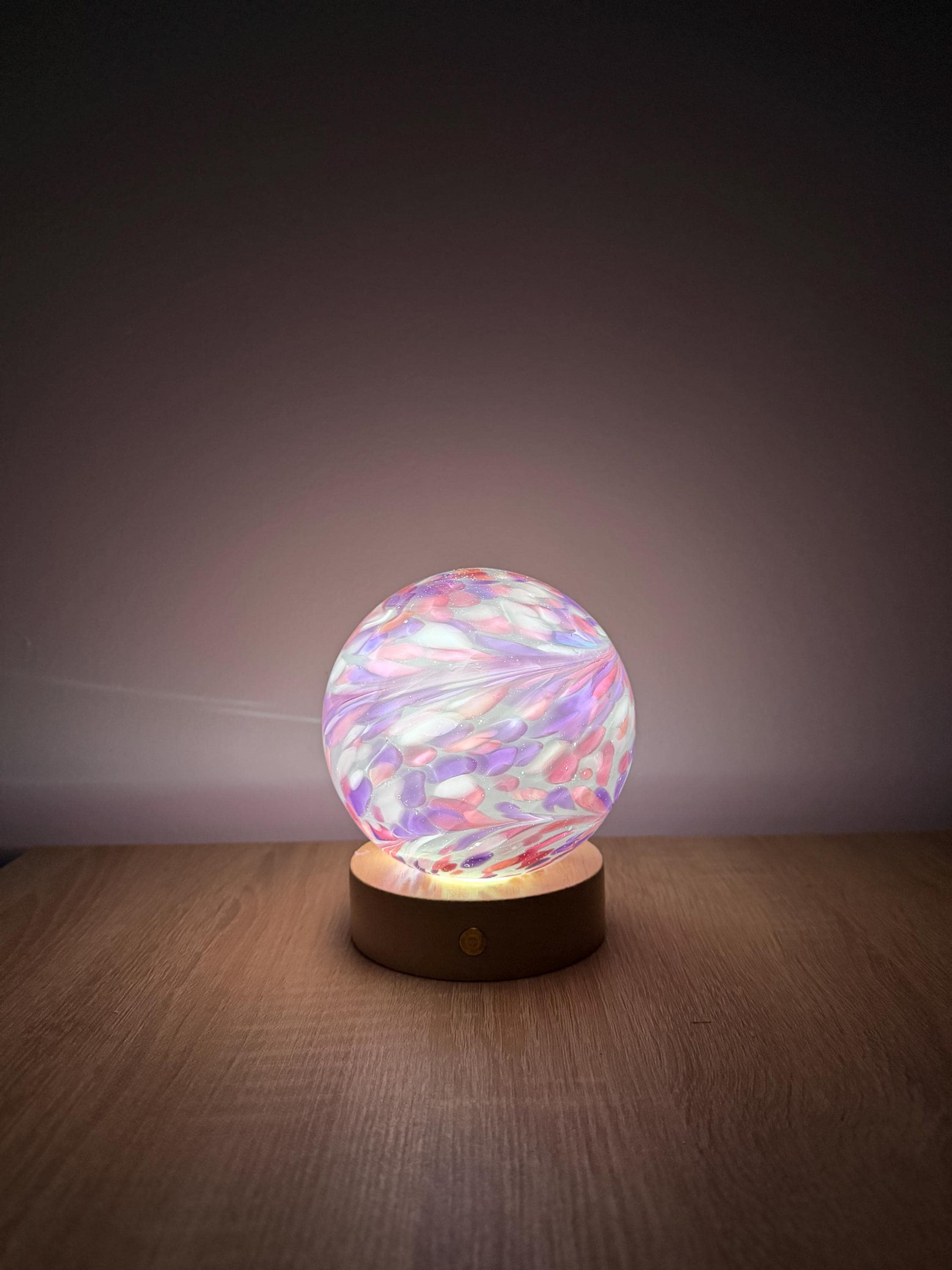 12cm Hand-Blown Pastel Swirl Glass Orb Lamp – Color Changing LED Touch Light Wooden Base