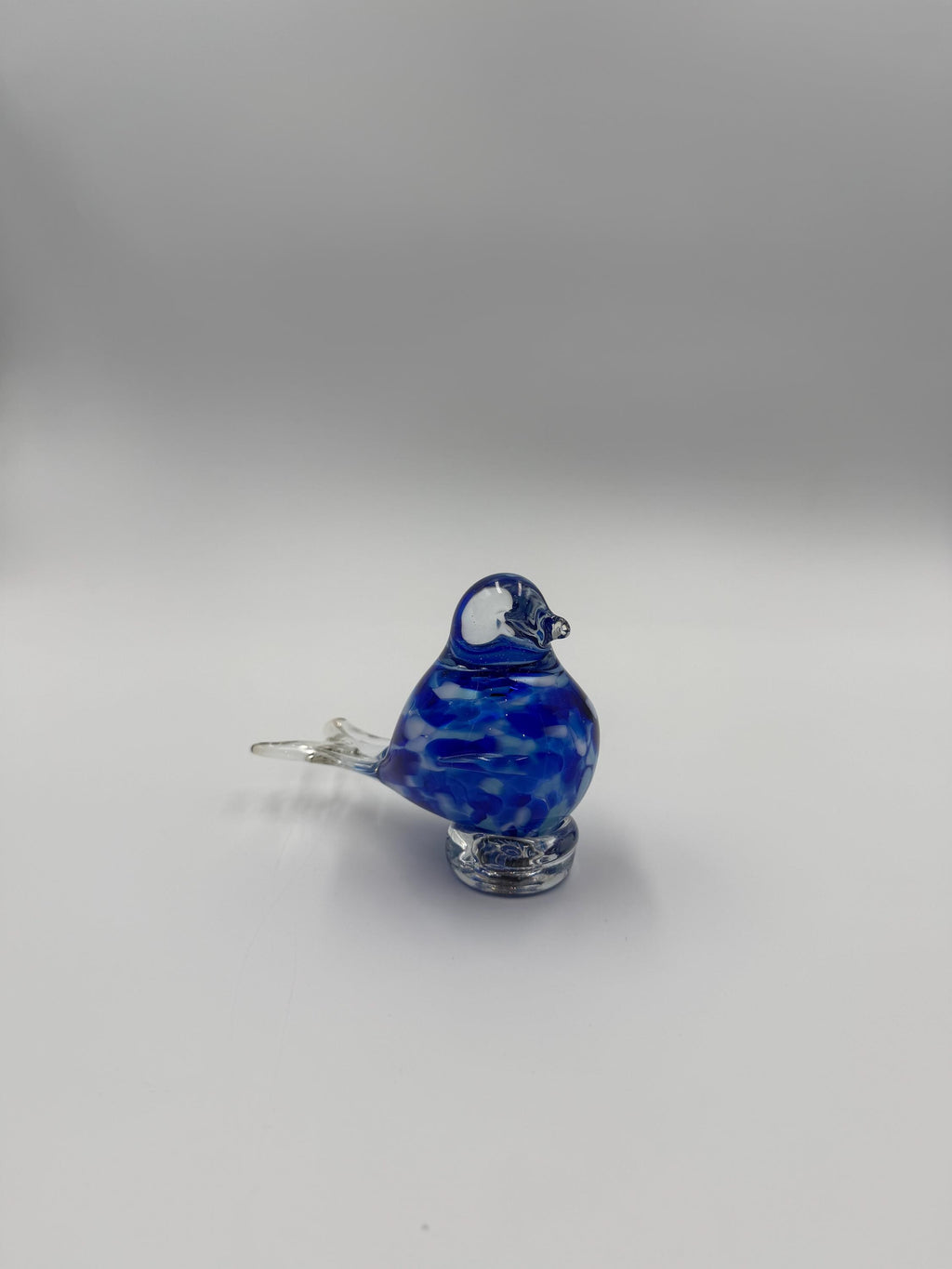 Hand-Blown Glass Bird Figurine – Blue White Sculpture, 6cm