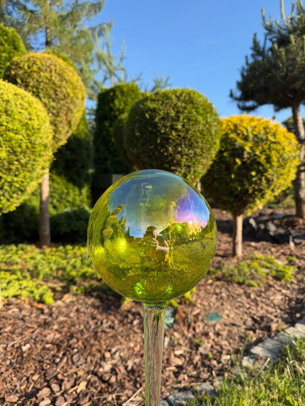 15cm Iridescent Green Glass Garden Stake - Hand Blown Garden Globe - 80cm Yard Art