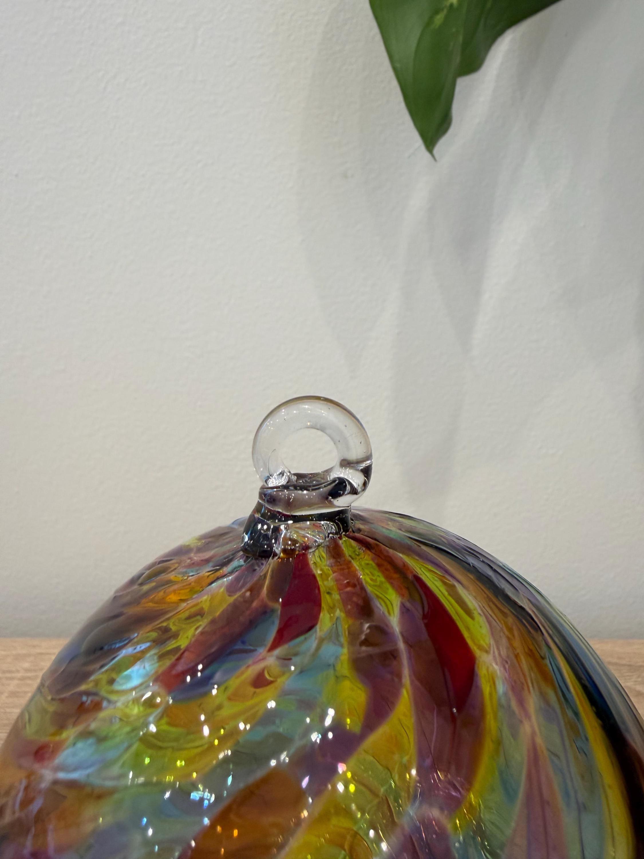10cm Hand-Blown Rainbow Multicolor Swirl Glass Ornament – Vibrant Hanging Ball