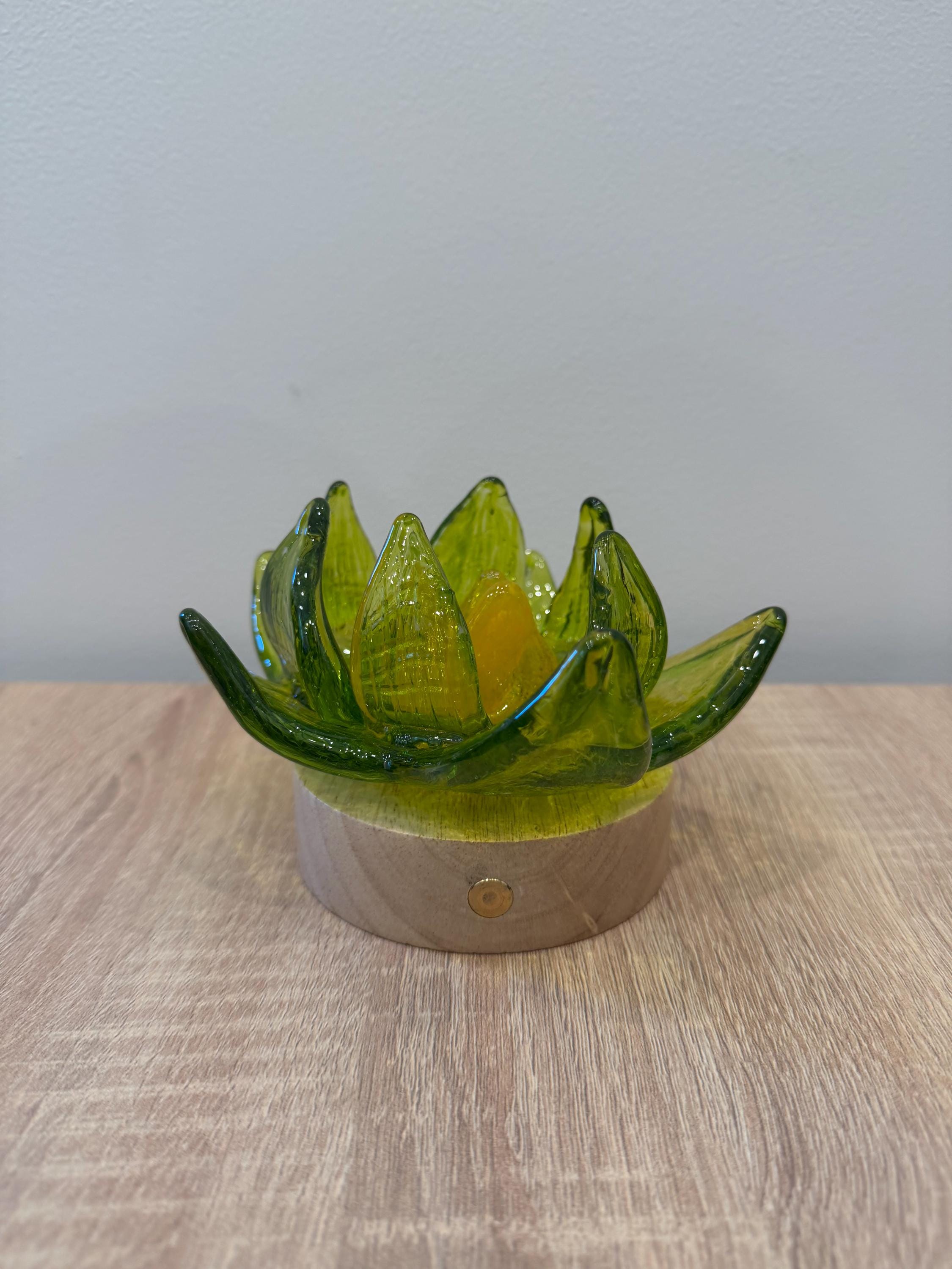 12cm Hand-Blown Lime Green Glass Flower Lamp – Wooden Base LED Night Light (Battery Operated)