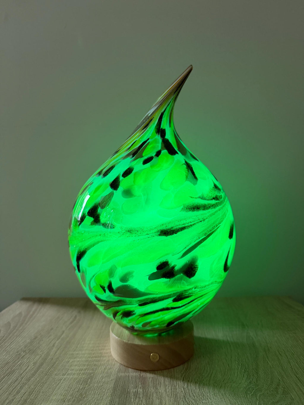 25cm Hand-Blown Gold Yellow Black Teardrop Glass Lamp – LED Touch Light Wooden Base