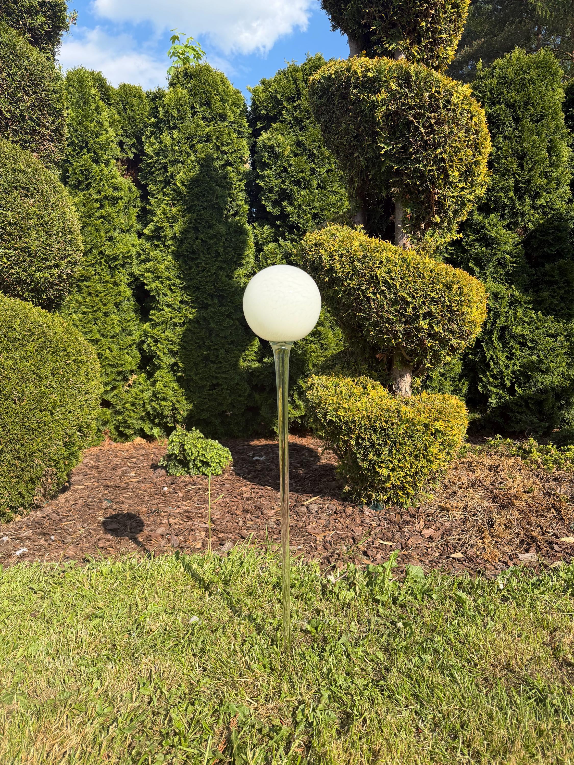 90cm Hand-Blown Milky White Glass Garden Stake – 18cm Large Sphere