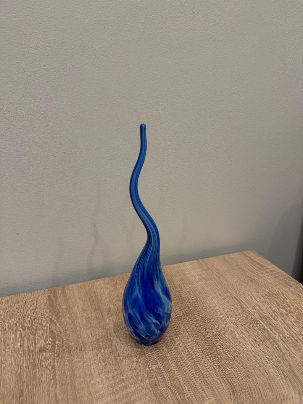 Hand Blown Cobalt Blue Art Glass Sculpture – Modern Ocean Wave Decor 30cm