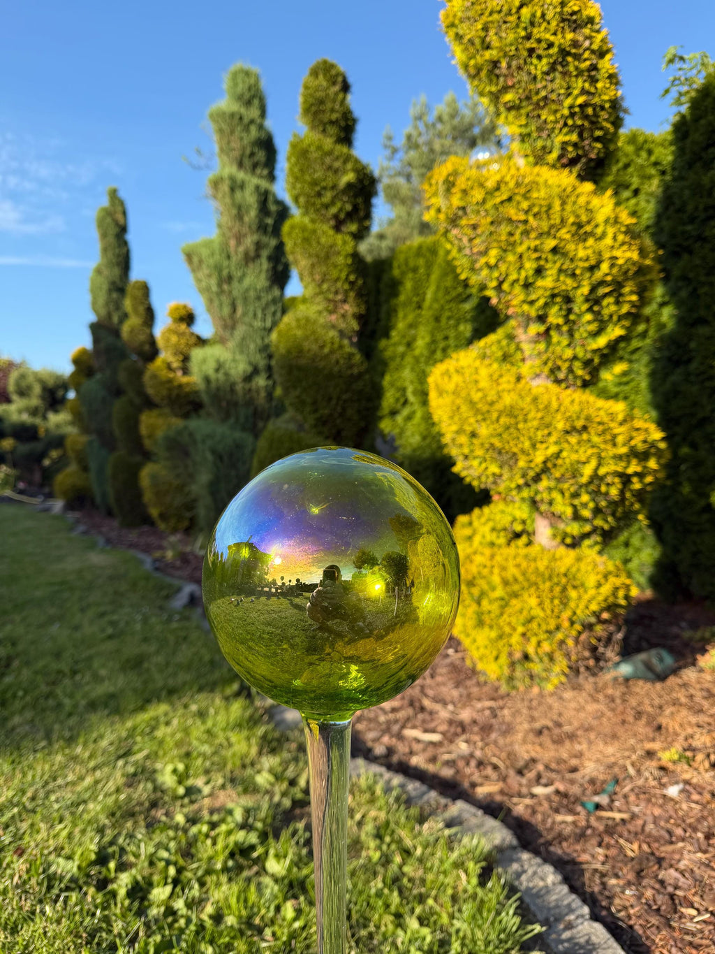 15cm Iridescent Green Glass Garden Stake - Hand Blown Garden Globe - 80cm Yard Art