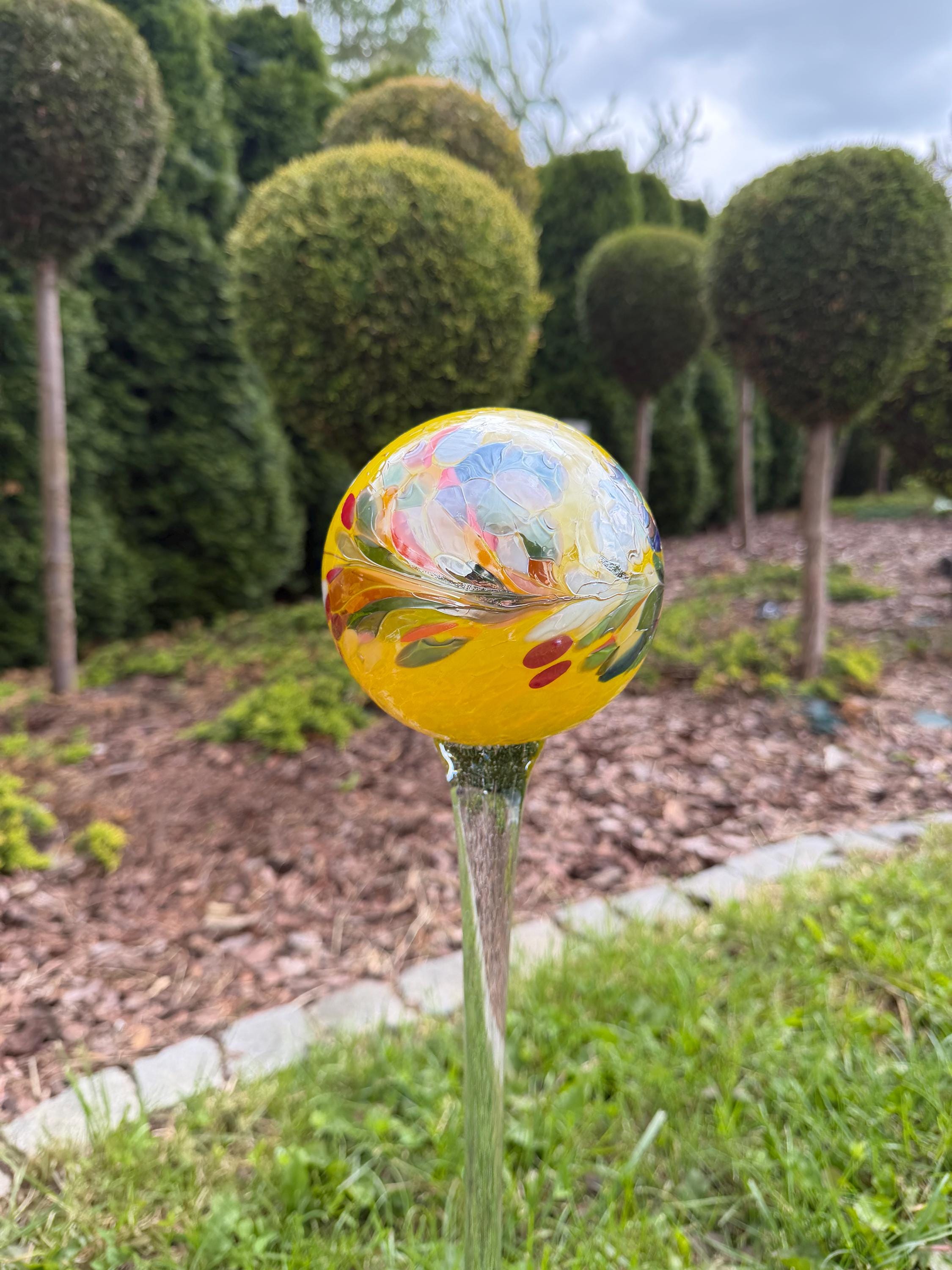 12cm Yellow Glass Garden Stake - Hand Blown Garden Globe - 70cm Outdoor Decor