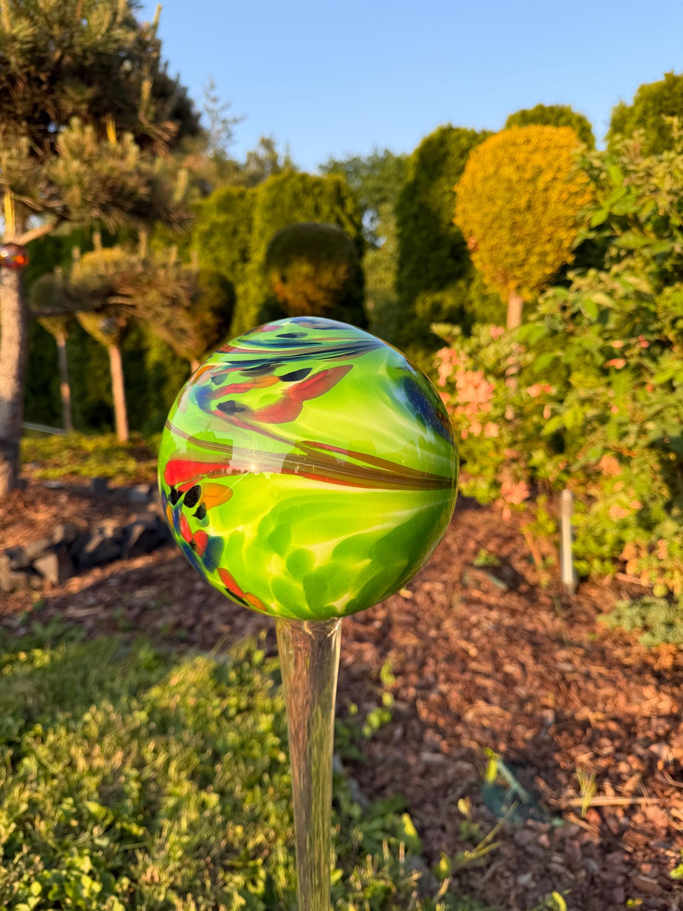 20cm Hand-Blown Glass Garden Ball on Stake – Colorful Outdoor Glass Globe Sculpture 100cm