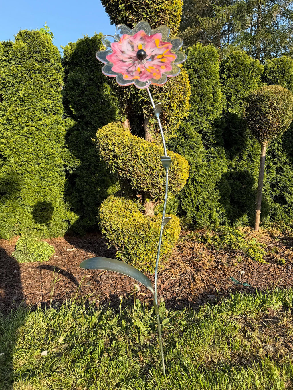 130cm Hand-Blown Pink Red Glass Flower Sculpture on Metal Stake – 28cm Large Garden Art